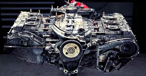 Disassembling An Air Colled Porsche Carrera Engine 1