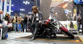 Easily Pick Up A Fallen Motorcycle 3