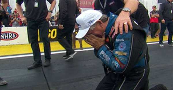 Extremely Emotional Moment For John Force His Daughter Won The First Top Fuel Title 1