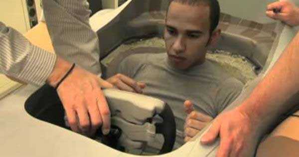 Formula 1 Cockpit Lewis Hamilton 11