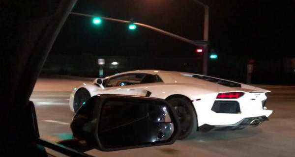 Lamborghini Aventador vs Mustang GT Amazing Drag Race 1