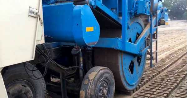 Satisfying Brick Making Machine 1