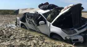 Stranded Sleep On Car Roof To Avoid Crocodiles Circling Around Their Vehicle 1