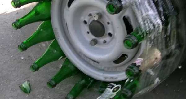 This Is What Happens When You Use Glass Bottles Instead Of Tires 1