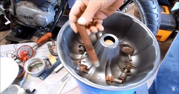 How To Make Vibrating Parts Tumbler Rust Remover and Polisher 2