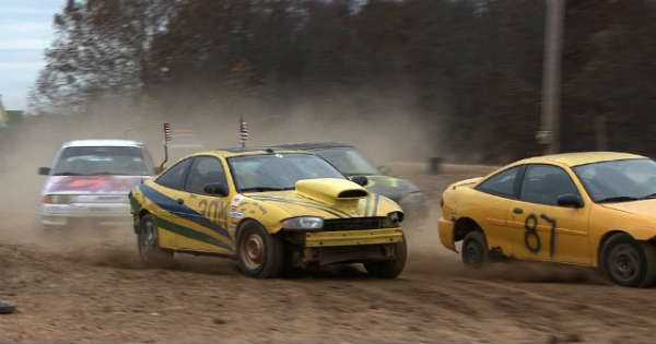 junk cars redneck racing 1