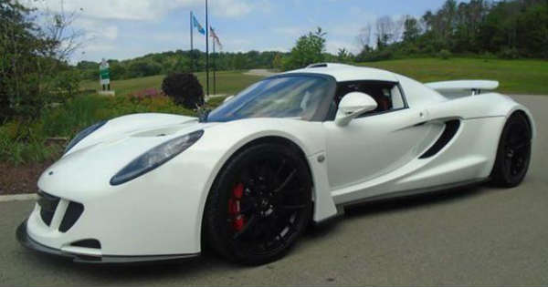 The Top Fastest Cars In The World 3