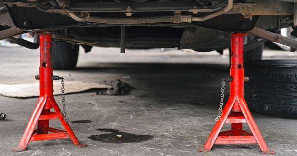 What to Keep In Mind When Buying Jack Stands 1