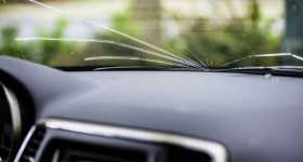 What causes Windshield to Crack Tips on Maintenance and the Repair Solutions 2