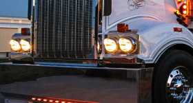 Do Your Semi Truck Lights Need Replacing 1