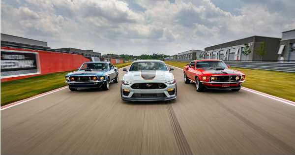 2021 ford mustang amazing 2