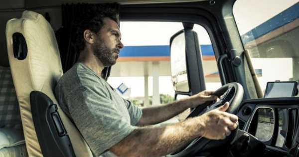 7 Safety Tips for Truck Drivers That Make a Big Difference 2