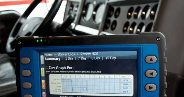 What a Truckers Logbook Can Tell You About an Accident 1