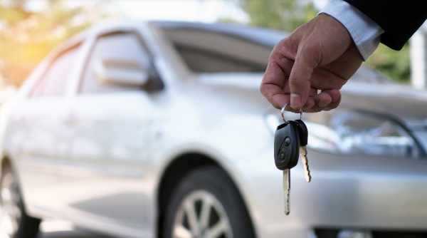 3 Factors To Consider Before Taking Out An Auto Loan 2