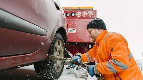 roadside assistance car